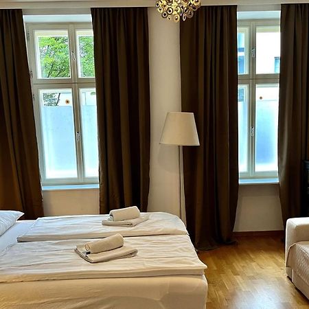 Casa Nostra - Zentrale Wohnung Am Augarten Vienna Luaran gambar